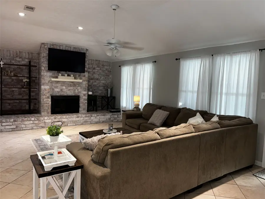 3918 Rosemont Drive, La Porte, TX 77571 - #3