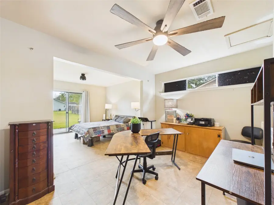 103 Ligustrum Street, Lake Jackson, TX 77566 - #3