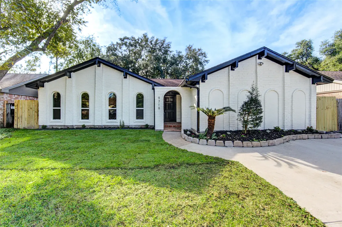 9719 Lawngate Drive, Houston, TX 77080 - Image #1