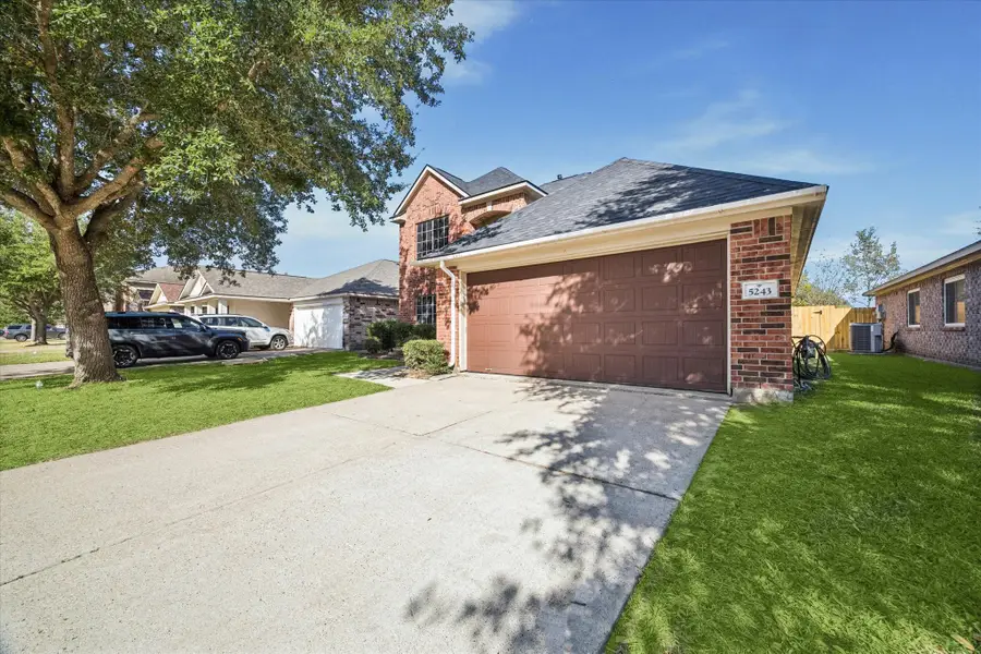 5243 El Tigre Lane, Baytown, TX 77521 - Image #3