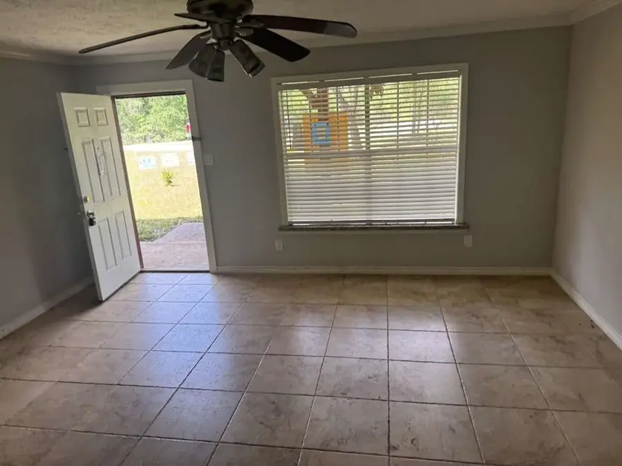 1821 Live Oak Drive, Conroe, TX 77301 - Image #3