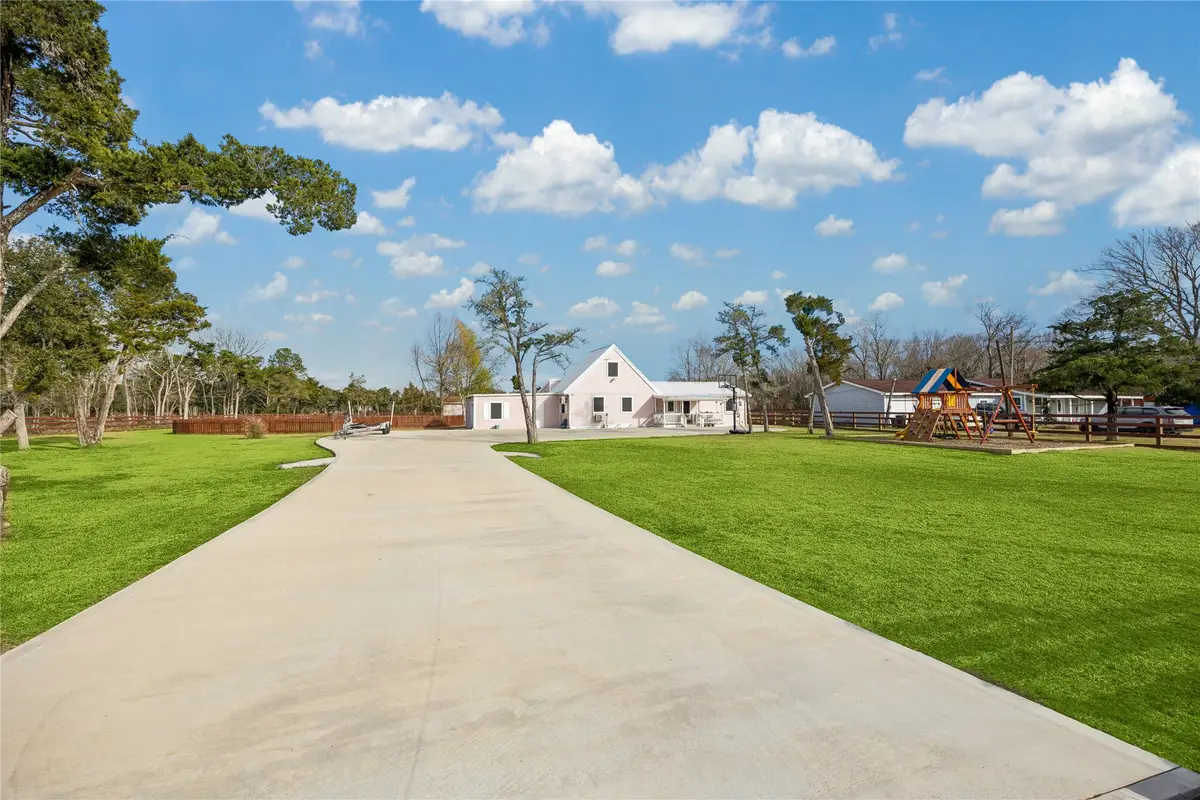 5815 Avenue G 1/2, Santa Fe, TX 77510 - #1