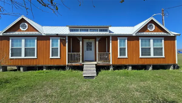 354 Haddock Drive, Palacios, TX 77465