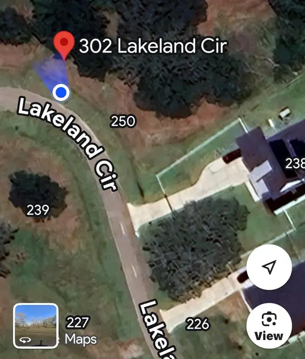 302 Lakeland Circle, Rosharon, TX 77583