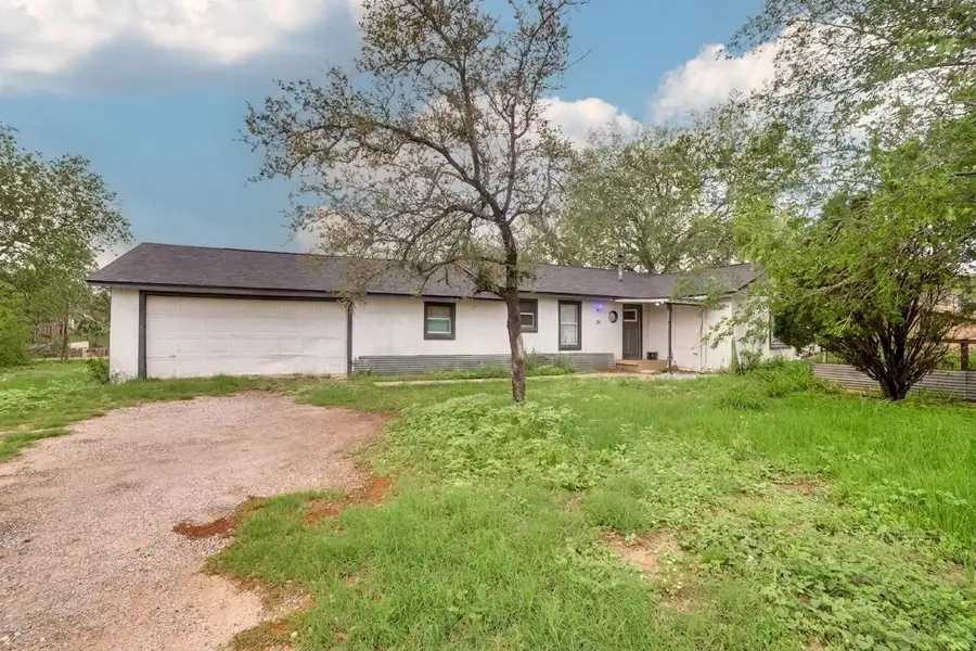311 Renfro Drive, Devine, TX 78016 - #3