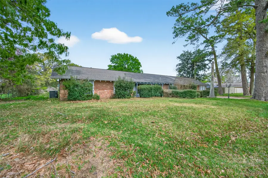 614 Pine Circle, Seabrook, TX 77586 - #2