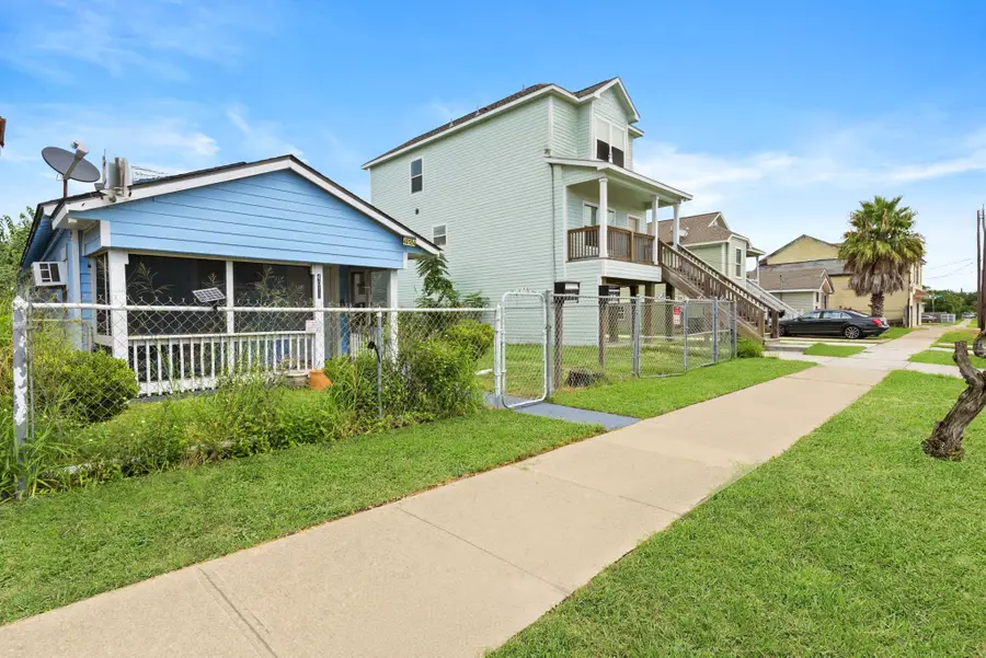 4018 Sealy Street, Galveston, TX 77550 - #3