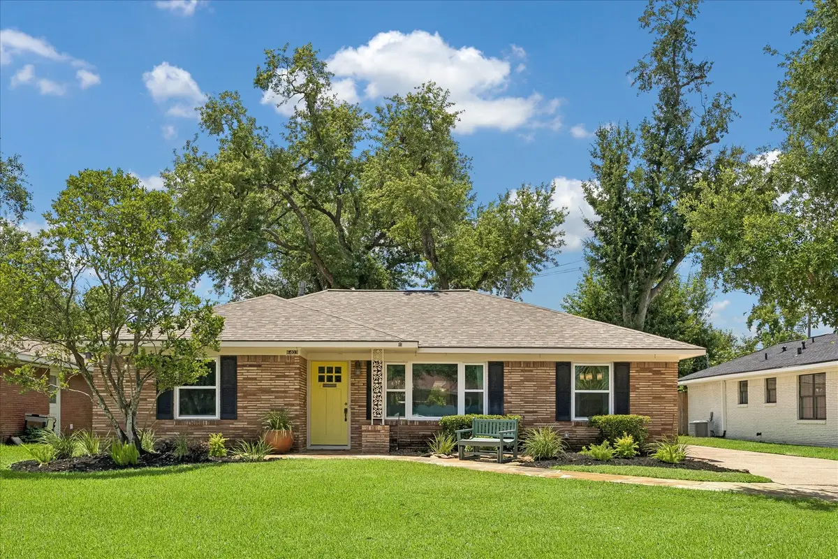 6403 Waltway Drive, Houston, TX 77008 - #1