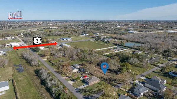 1906 Hawaii, League City, TX 77573