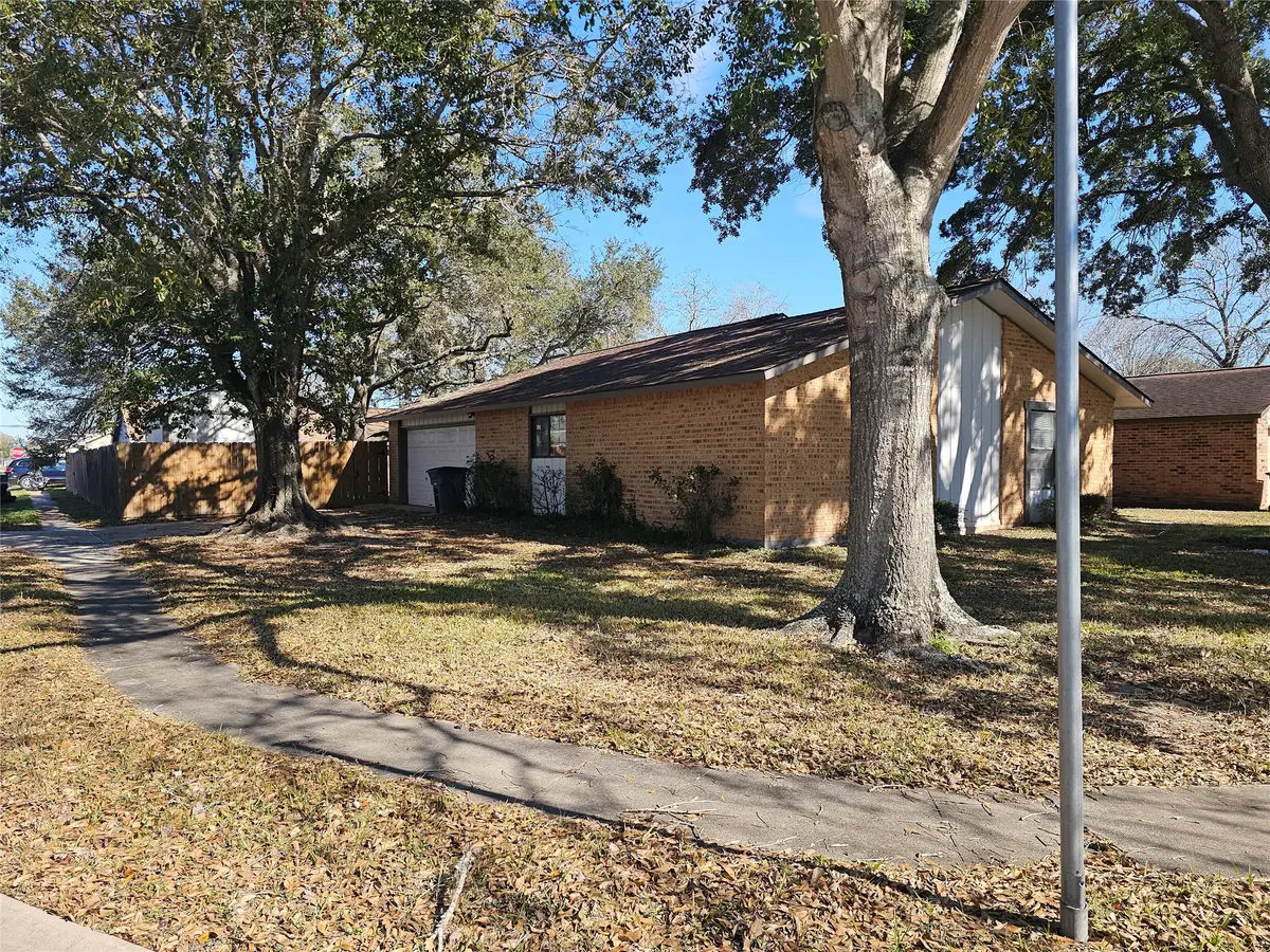 2207 Gontier Drive, Bay City, TX 77414 - #1