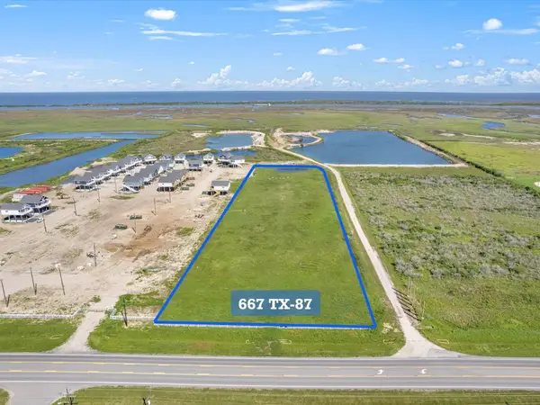 667 Highway 87, Port Bolivar, TX 77650