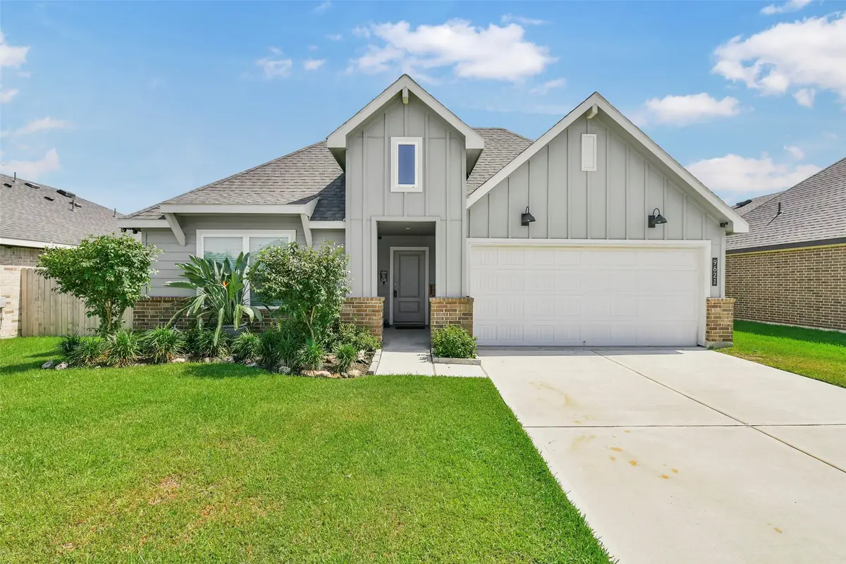 9621 Wall Street, Texas City, TX 77591 - #1