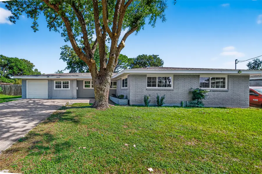 1925 Palm Street, La Marque, TX 77568 - Image #2