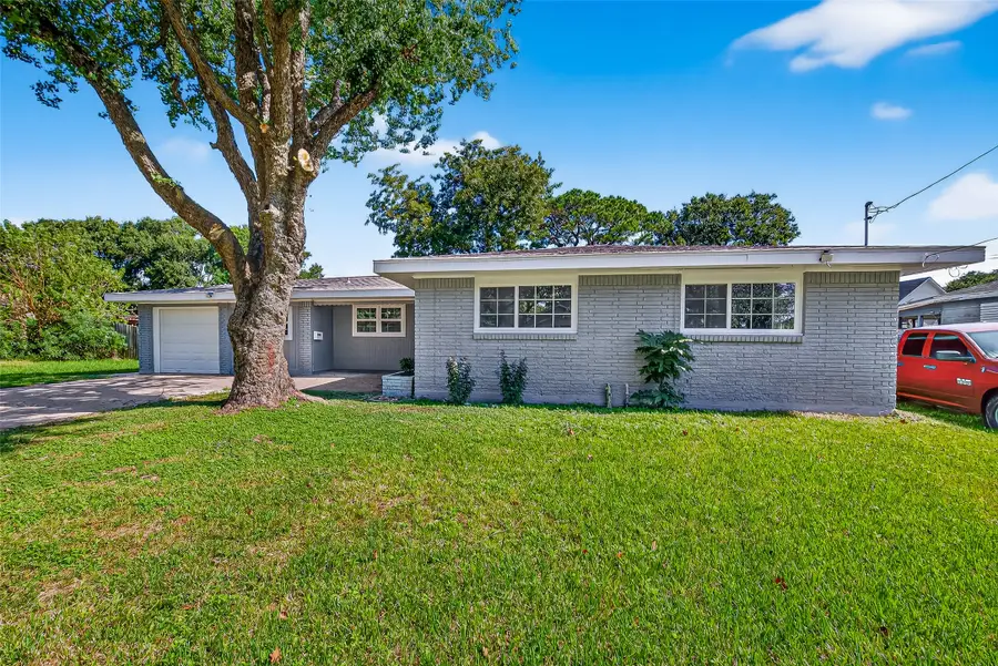 1925 Palm Street, La Marque, TX 77568 - Image #3