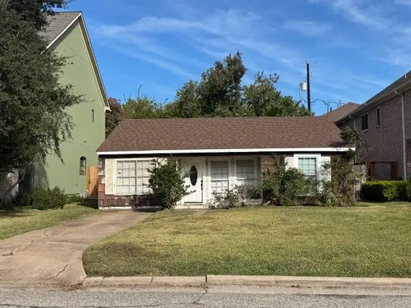 4432 Dorothy Street, Bellaire, TX 77401