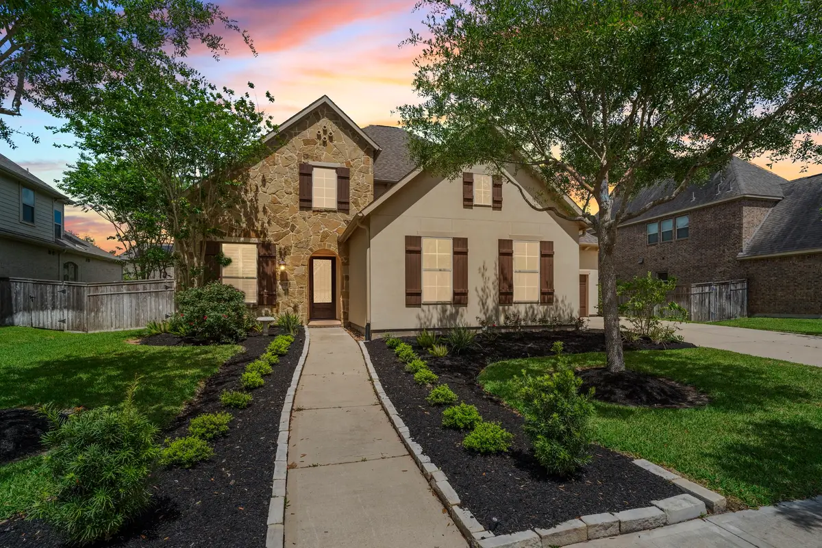 9811 Mount Shasta, Missouri City, TX 77459 - #1