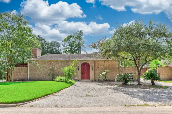 251 Gessner Road, Houston, TX 77024