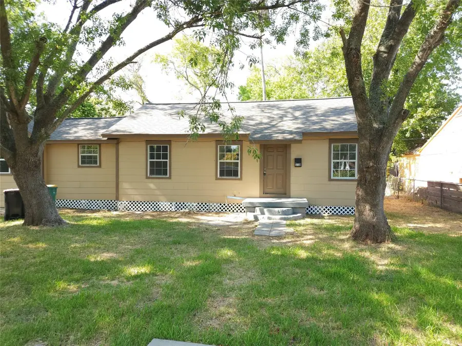110 High Street, Baytown, TX 77520 - #2