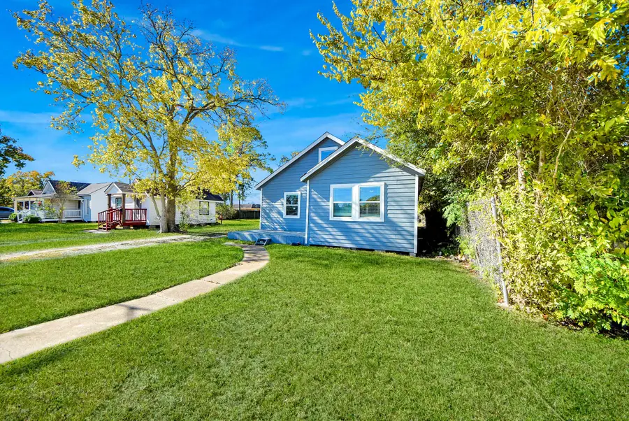 210 S 6th Street, La Porte, TX 77571 - Image #2