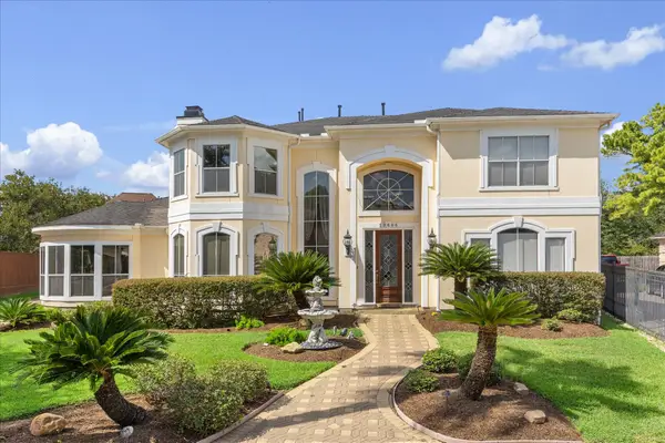 13606 Starlight Harbour Court, Houston, TX 77077