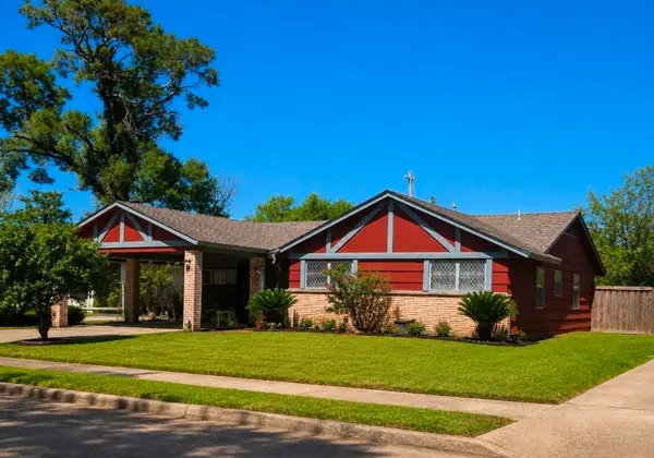 5859 Thrush Street, Houston, TX 77033