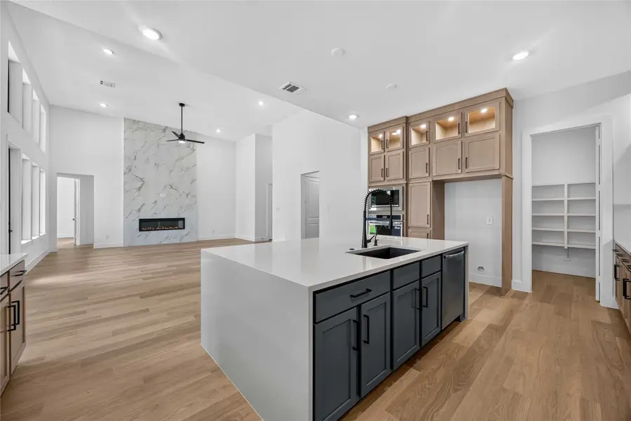2505 Barton Creek Trail Dr, Friendswood, TX 77546 - #2