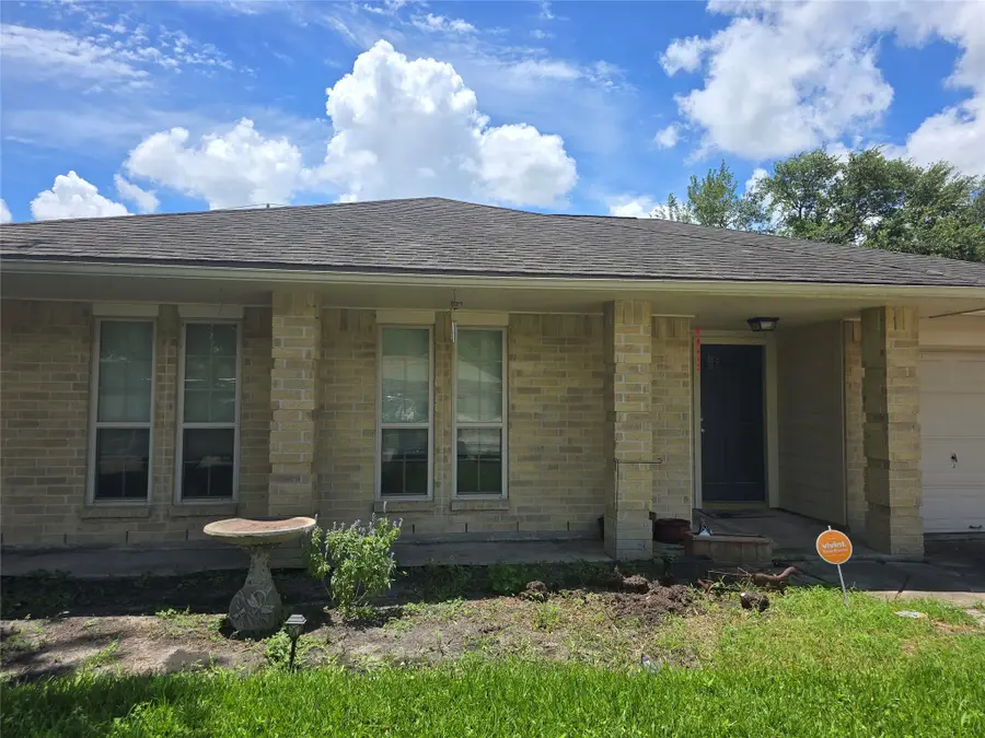 3827 Pecan Circle, La Porte, TX 77571 - Image #2