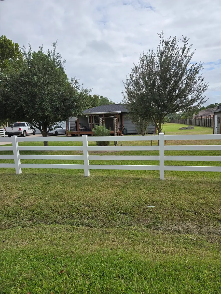7317 Avenue L, Santa Fe, TX 77510 - #2