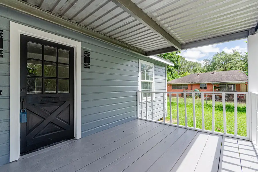 1323 S Beauregard Street, Alvin, TX 77511 - #3