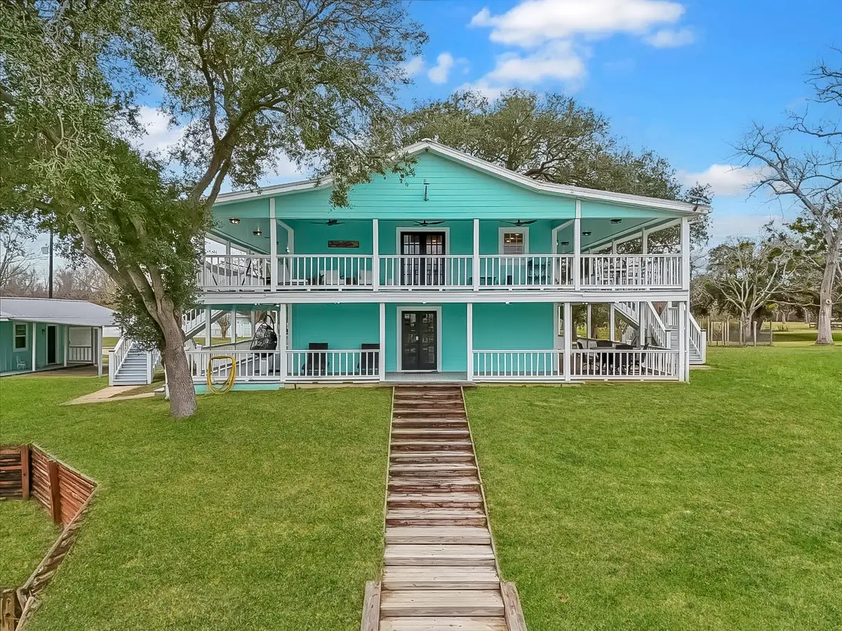 462 Exotic Isle Drive, Bay City, TX 77457 - #1