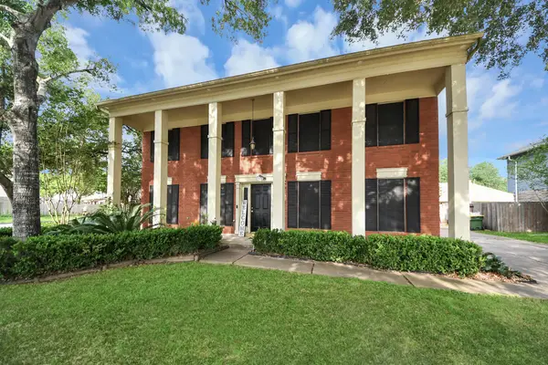 3925 Spring Crest Court, Pearland, TX 77584