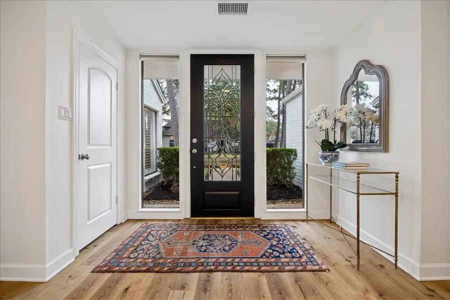 10106 Cedar Creek Drive, Houston, TX 77042 - Image #3