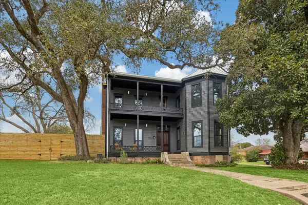 602 S Market Street, Brenham, TX 77833