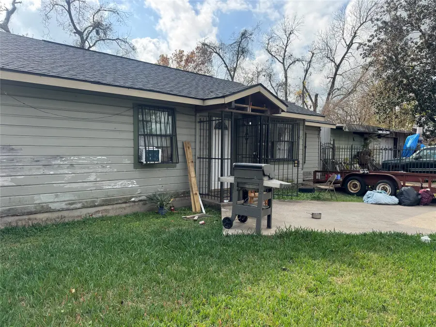 8002 Crestview Drive, Houston, TX 77028 - Image #3