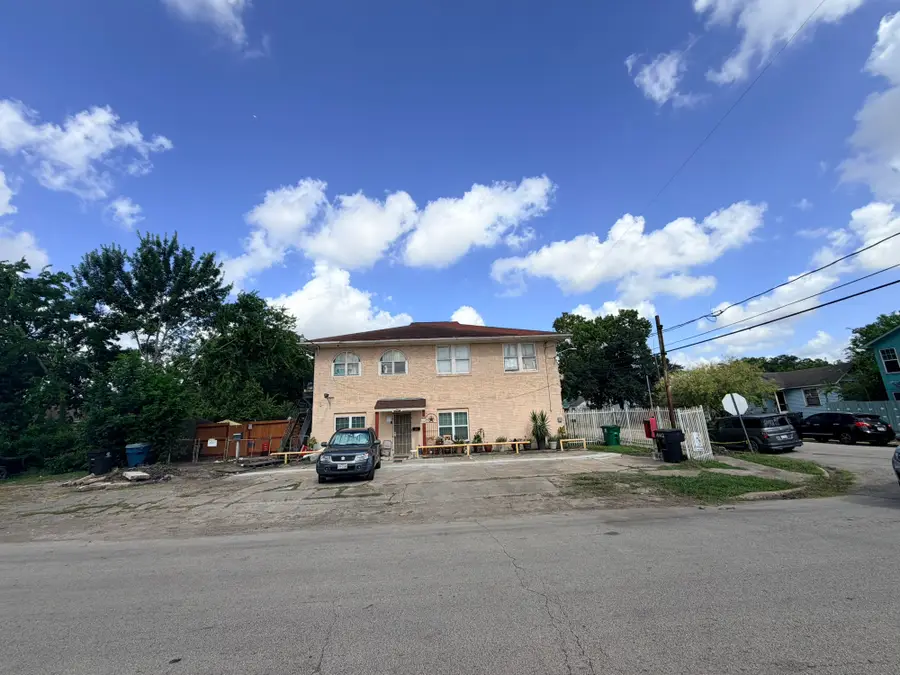 5144 Pease Street #2, Houston, TX 77023 - #3