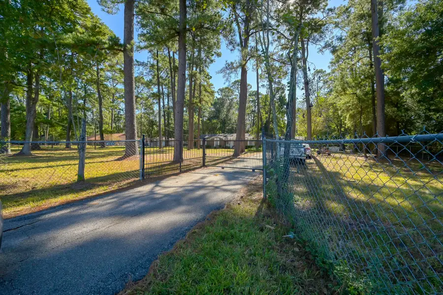 2104 Spring Creek Drive, Spring, TX 77373 - Image #2