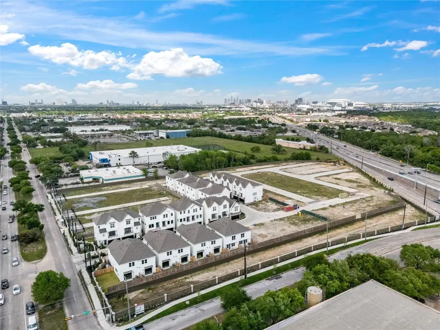 3925 Willowbend Point Drive, Houston, TX 77025 - #3