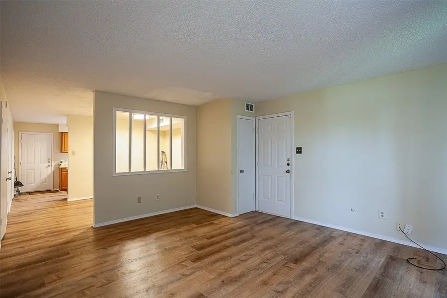 4150 Crow Road #10, Beaumont, TX 77706 - #2