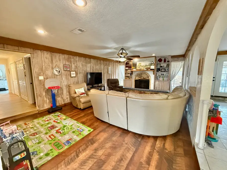 3160 Galewood Lane, Port Neches, TX 77651 - #3