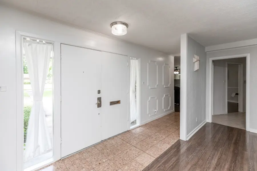 5990 N Circuit Drive, Beaumont, TX 77706 - Image #3