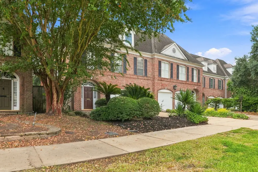 5571 Beverlyhill Street, Houston, TX 77056 - #2