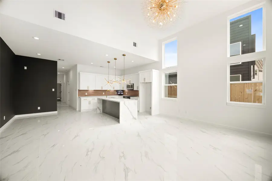5606 Pershing Street, Houston, TX 77033 - #3
