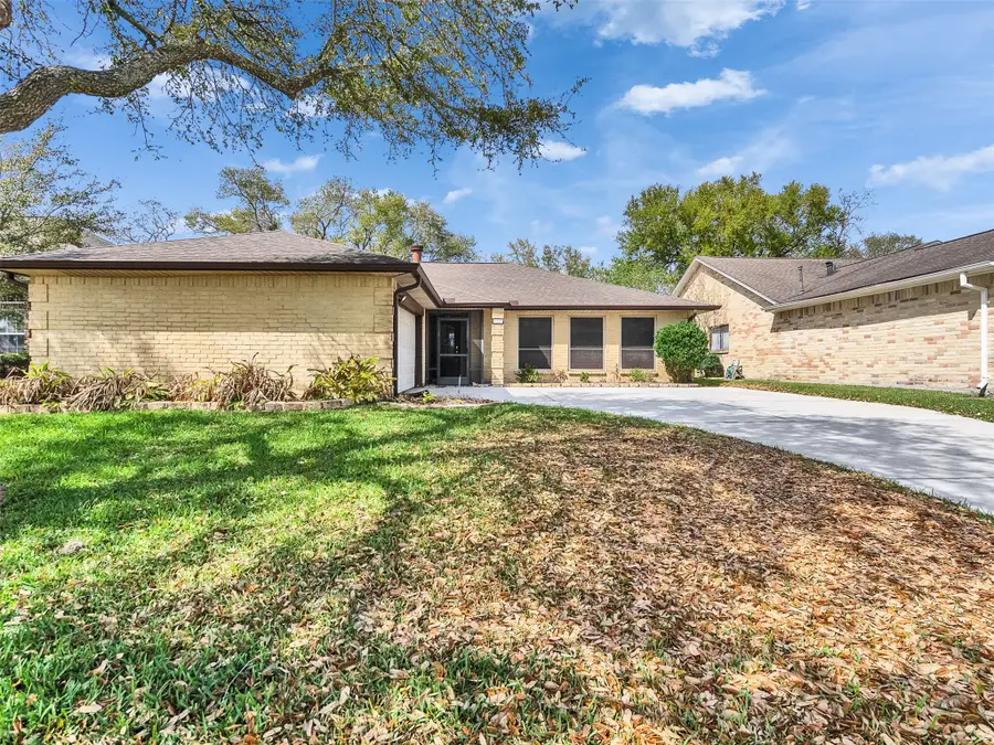 2819 Poplar Creek Lane, Pearland, TX 77584 - #3