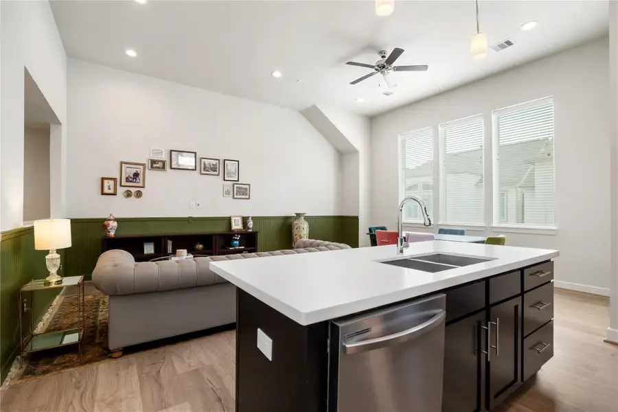 147 Knightsbridge Park Lane, Houston, TX 77018 - Image #3