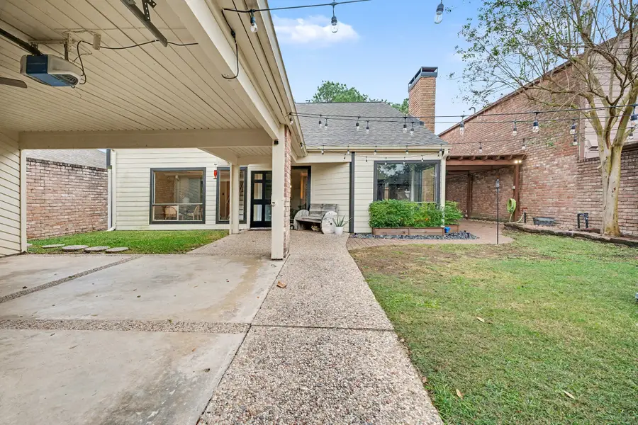1922 Pepper Hill Way, Houston, TX 77058 - Image #3