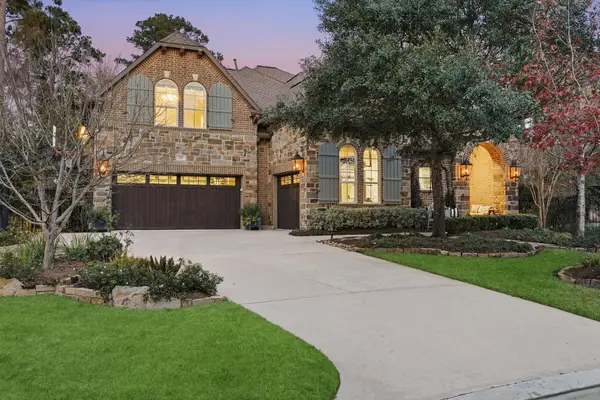 147 W Valera Ridge Place, The Woodlands, TX 77389