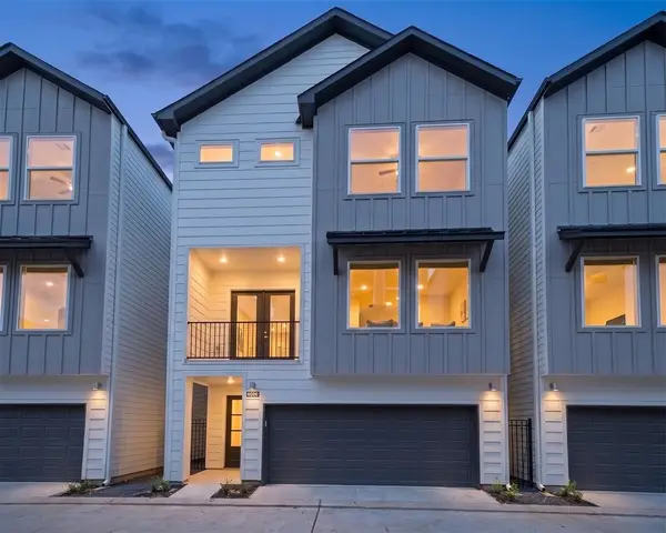 902 Kern St #B, Houston, TX 77009