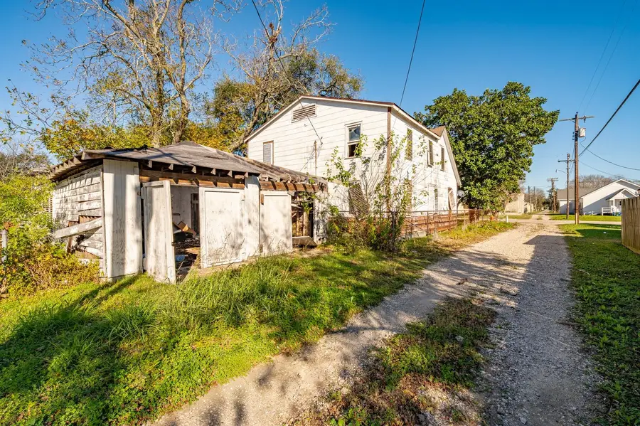 411 Ml King Jr Street, Texas City, TX 77590 - Image #3