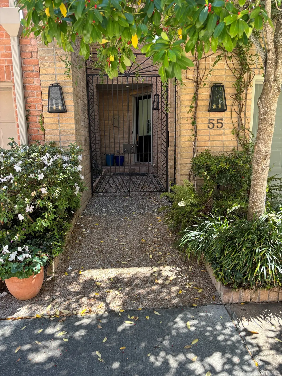 10 S Briar Hollow Lane #55, Houston, TX 77027 - #1