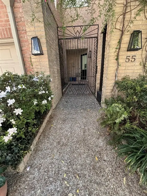 10 S Briar Hollow Lane #55, Houston, TX 77027 - #3